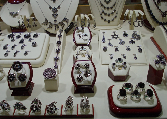 boemischer_granat_01